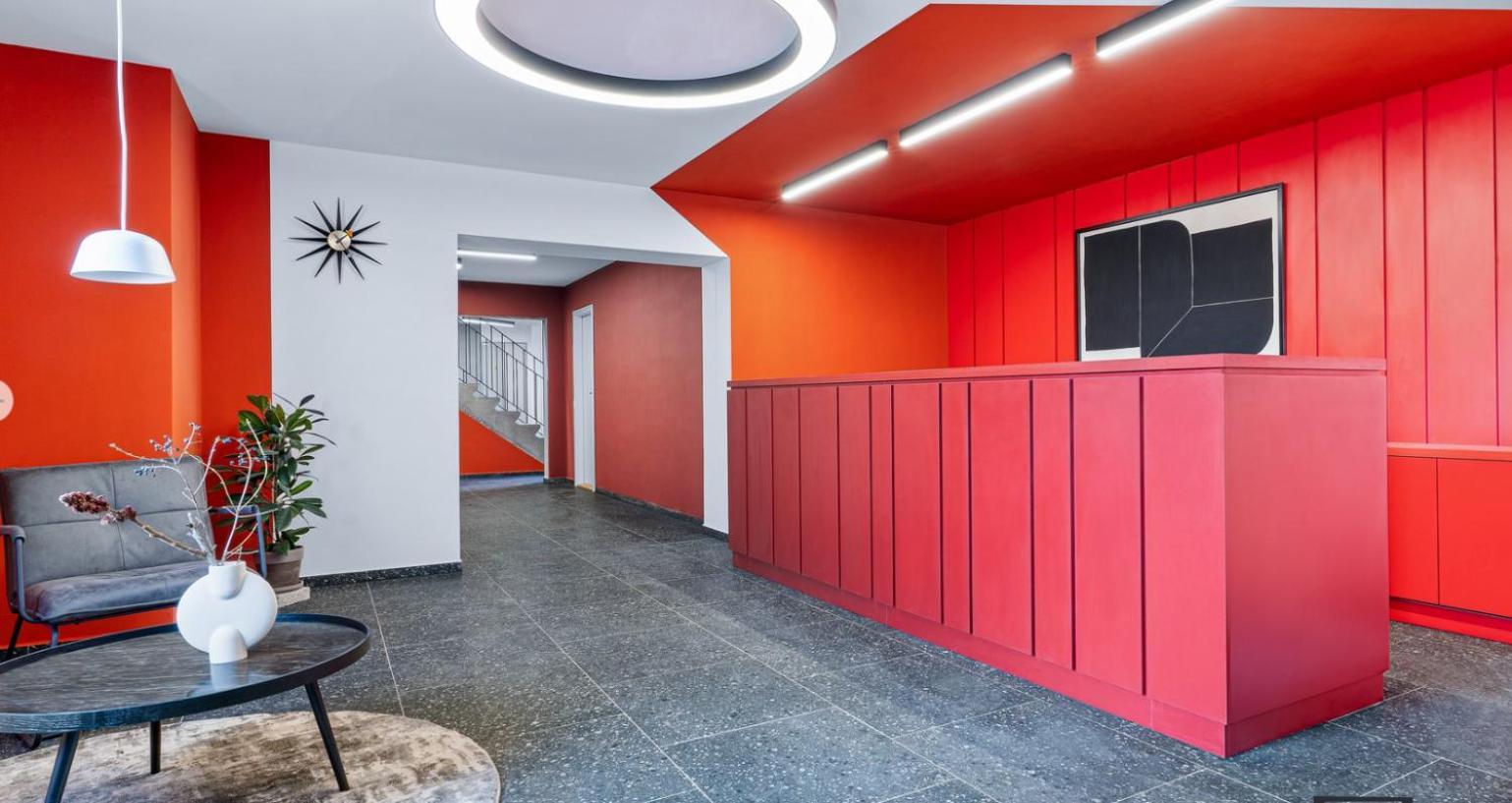 Live-inn 2 Bdr Family For 1-8 Guests, 20 Mins To Center, Lift, Gym, Reception, Parking, Roof Terrace, Game & Party