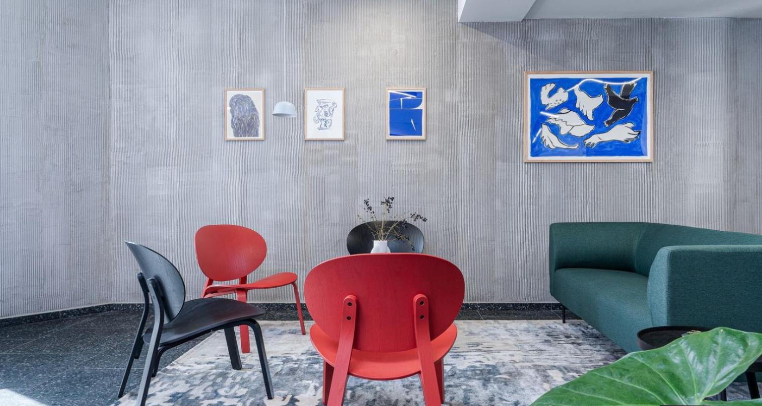 Apartment Live-inn 2 Bdr Family For 1-8 Guests, 20 Mins To Center, Lift, Gym, Reception, Parking, Roof Terrace, Game & Party Prague